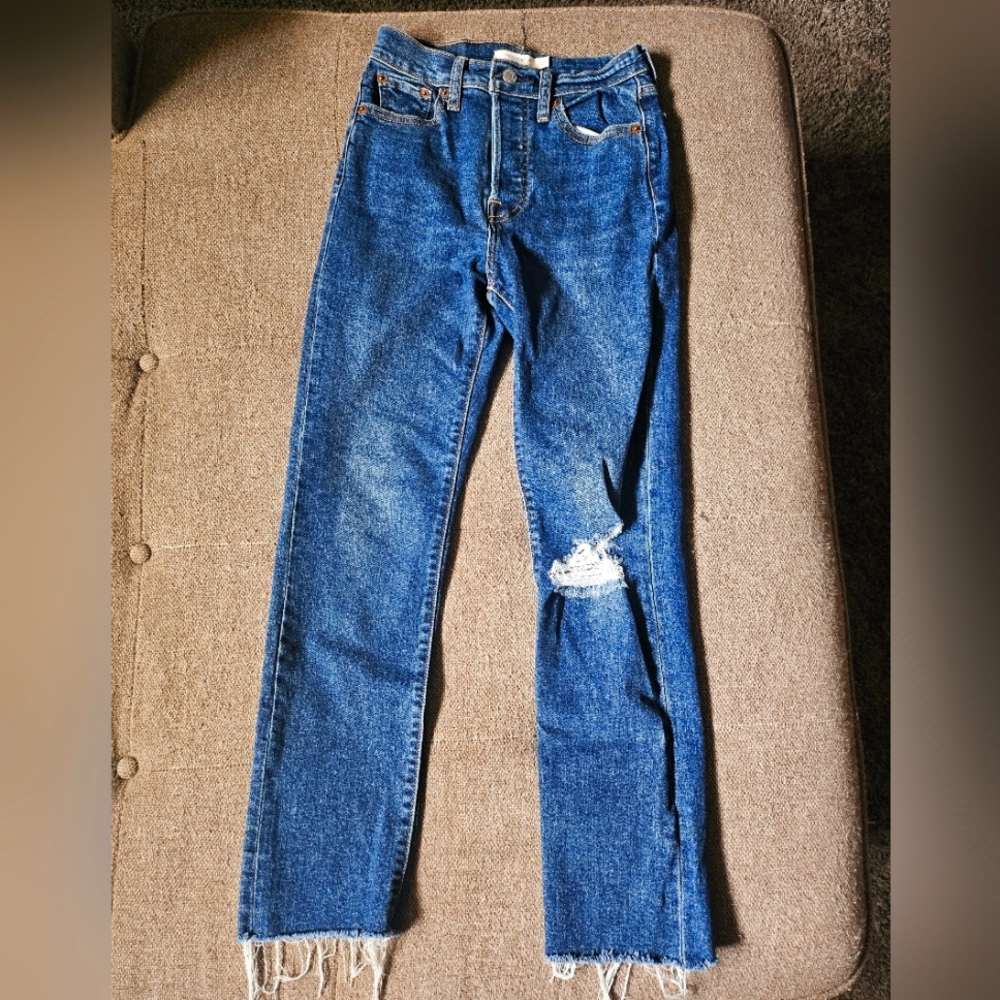 Levi wedgie straight jeans